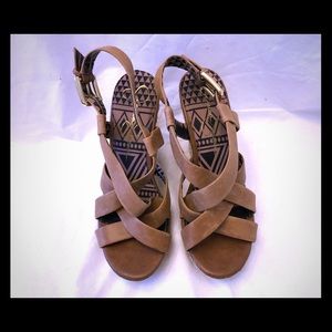 Jessica Simpson wedge strappy sandal. Size 8.5